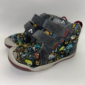 Plae Kids: Max Odyssea Mid High Top Shoe Size 9.5 Barefoot Sneaker